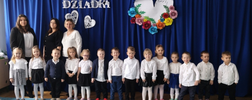 2026_02_12 Dzień Babci i Dziadka w grupie Pszczółki